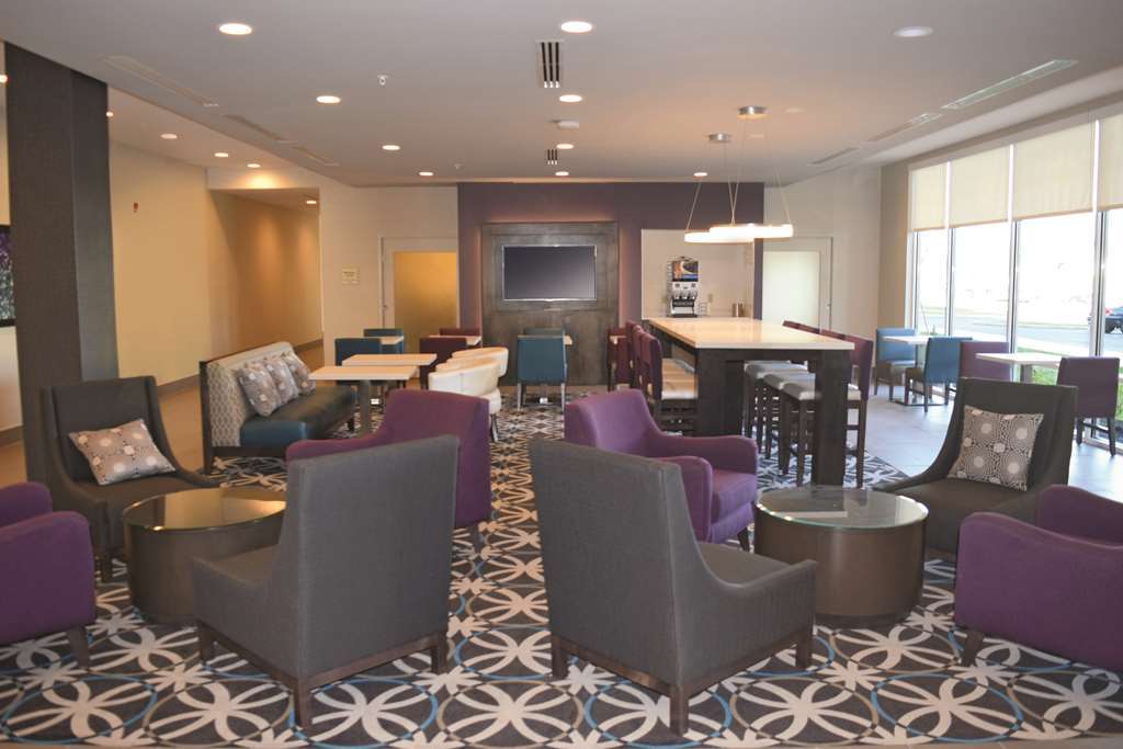La Quinta By Wyndham York Hotel Facilități foto